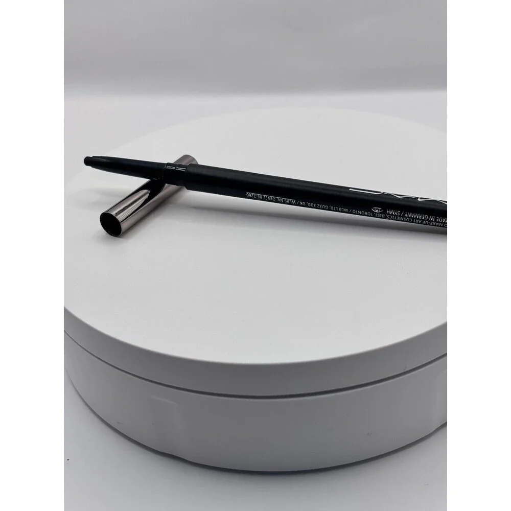 MAC * GLIDE OR DIE * CARBON BLACK COLOUR EXCESS PENCIL EYE LINER FULL SIZE